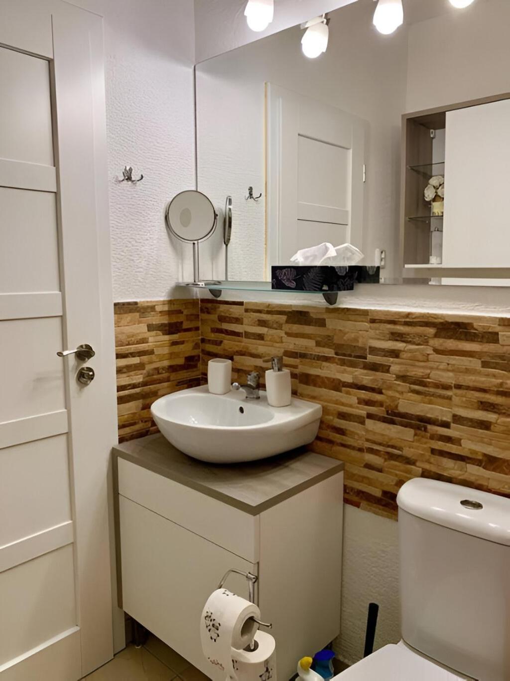 Park View City Center Location Apartment With Balcony Братислава Экстерьер фото